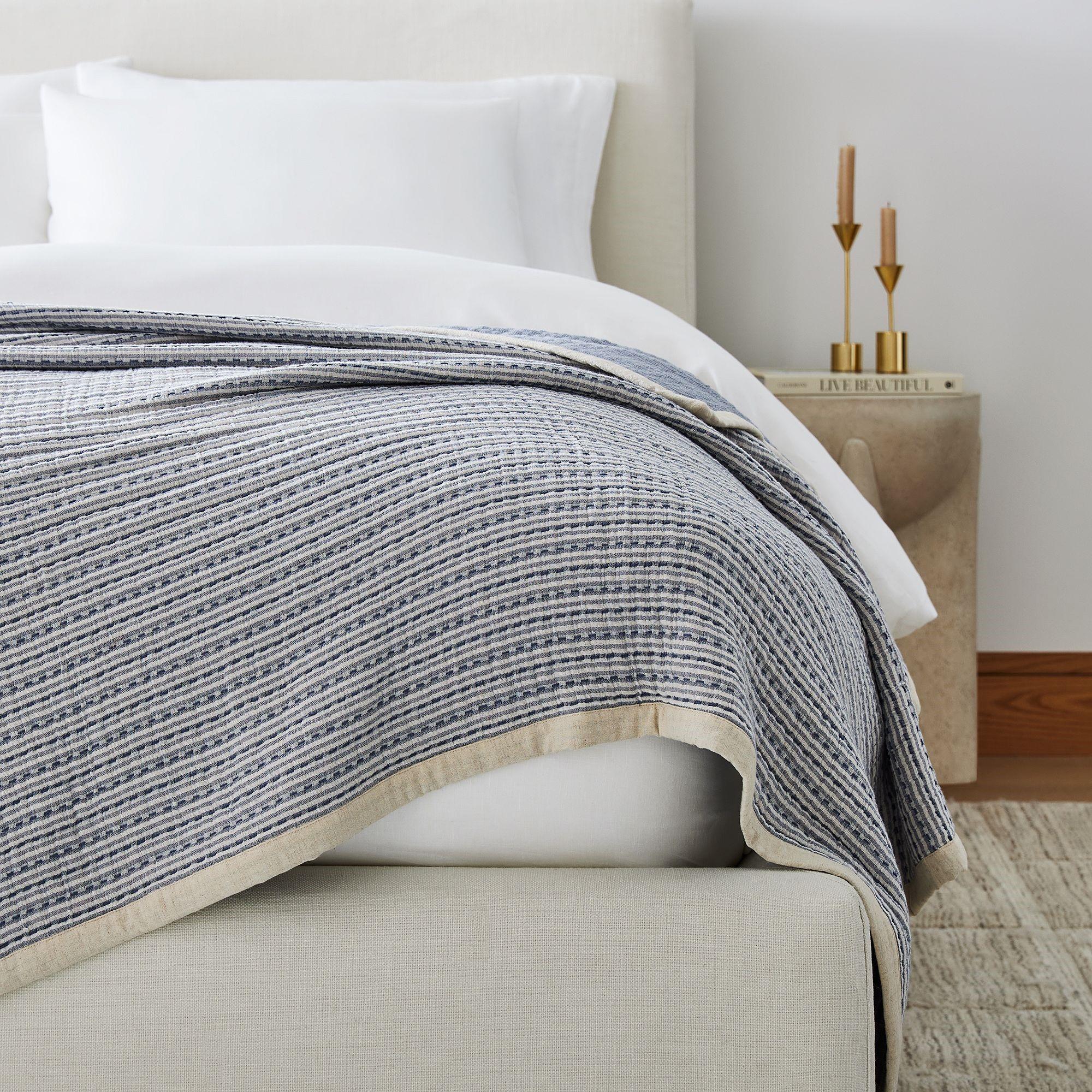 Double Cloth Blanket - Modern Cotton Comfort | West Elm UK Double Cloth Blanket - Modern Cotton Comfort | West Elm UK